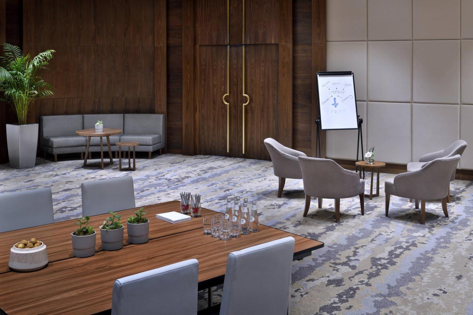 Marriott Riyadh Diplomatic Quarter Exterior foto